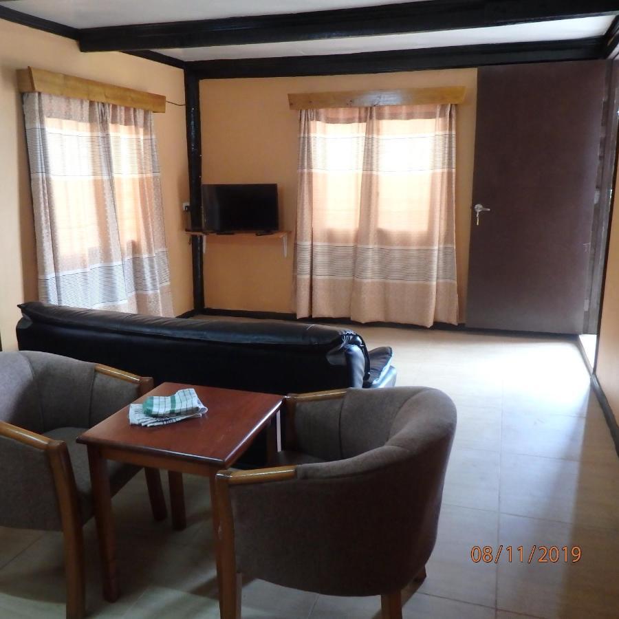 Classixx Inn Nausori Buitenkant foto
